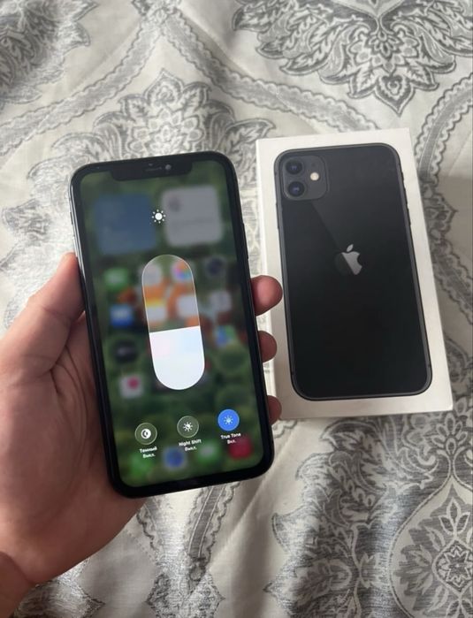 Продам Iphone 11