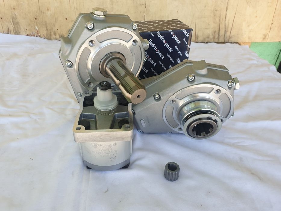 Multiplicator turație cu pompa spargator lemne ,presa ,macara