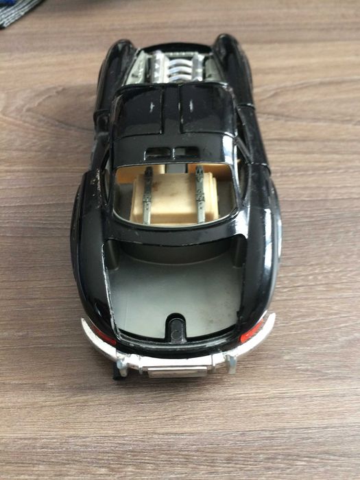 Мерцедес - Бенц 300 SL - 1 /24  на фирма "Burago" Италия - за части