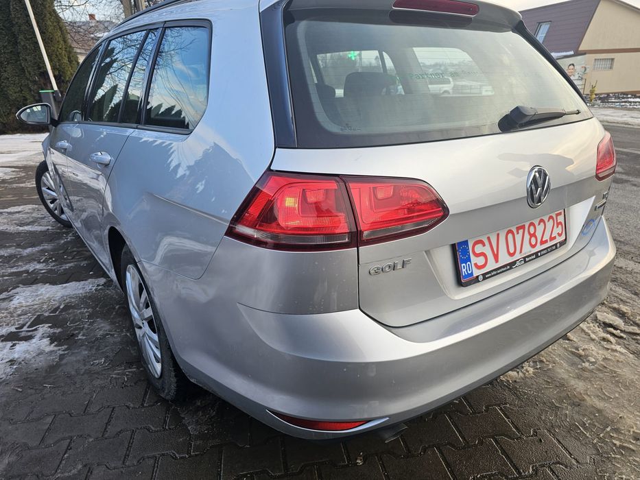 VW Golf 7 Variant 1.6 TDI 2015 Navigație / Scaune încălzite/ 173.000km