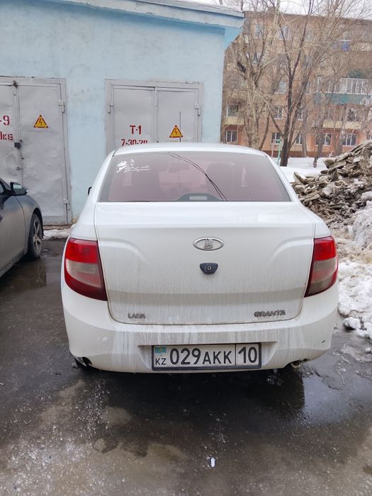 Продам лада гранта 2013 года