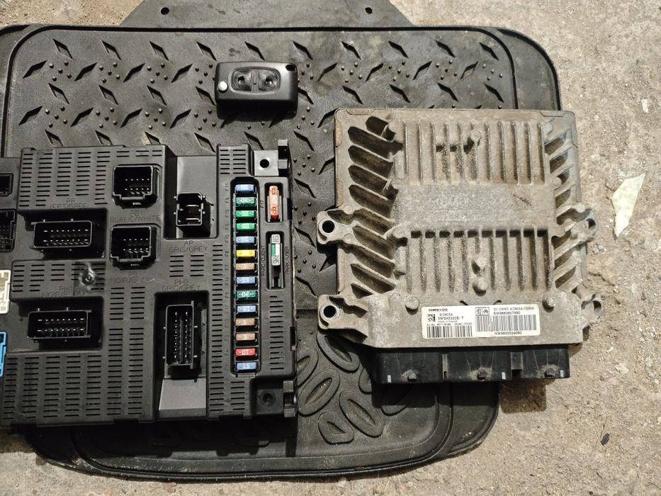 Bsi модул,ECU и чип Комплект запалване Пежо,Ситроен