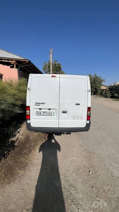 Ford transit sotiladi