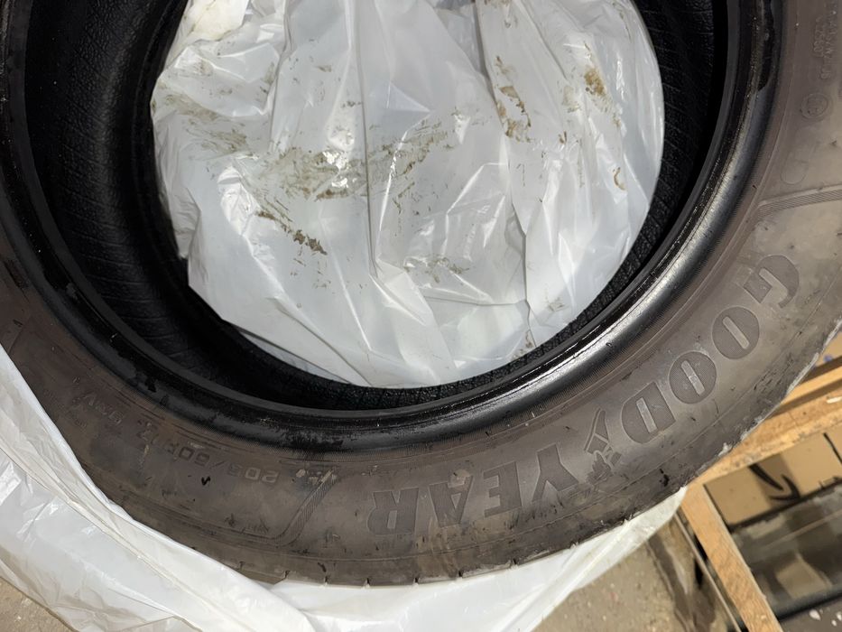 Caiuciucuri vara Goodyear EfficientGrip2 205/50/R17 2025