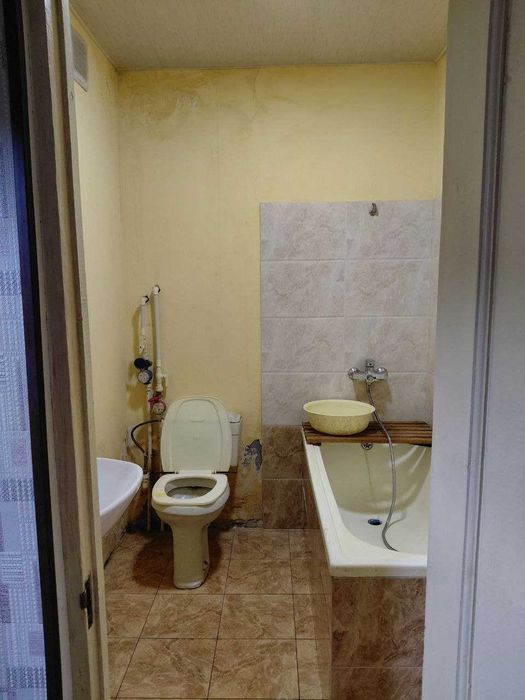 Продажа 2х комнатной квартиры. 43кв. ориентир Буз Базар