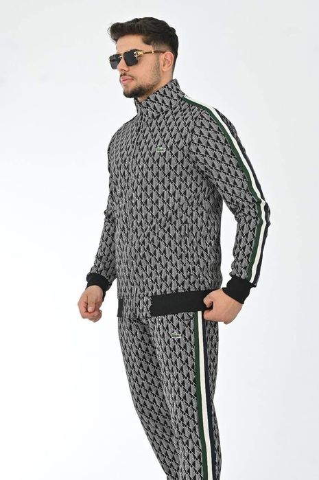 Trening Lacoste barbati,nou