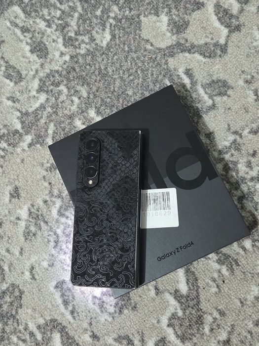 Samsung z fold 4
