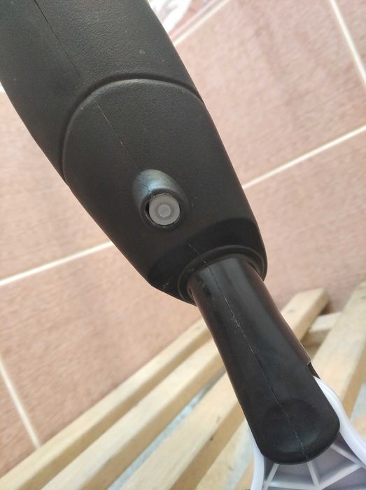 Швабра с распылителем.