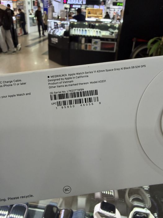 Apple Watch 11 42mm space gray