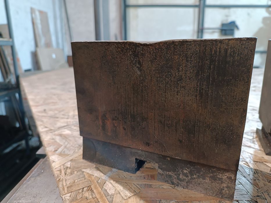 Кузнечные бойки на молот