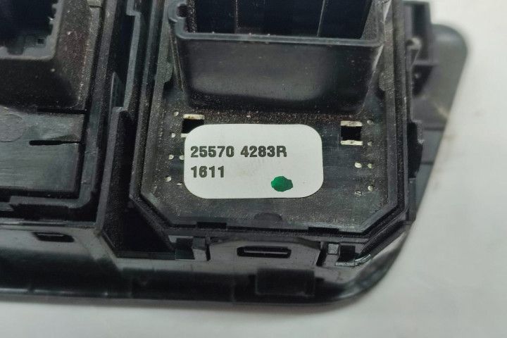Panou butoane 255704283r Dacia Spring 1 (facelift) (2022 - 2024)