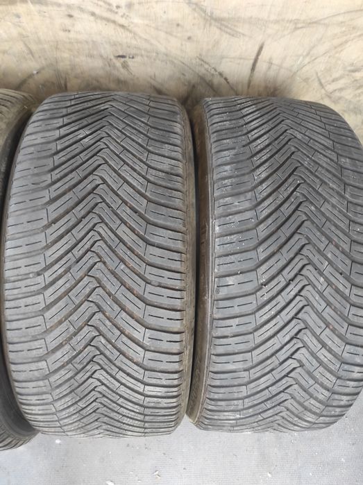 245/40/19 Hankook