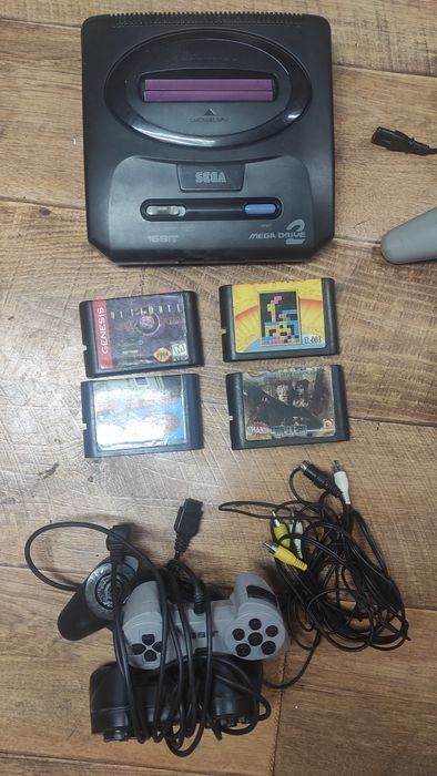 SonyPlaystation 1 SegaMega Drive 2