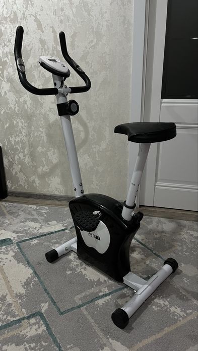 Велотренажер продам