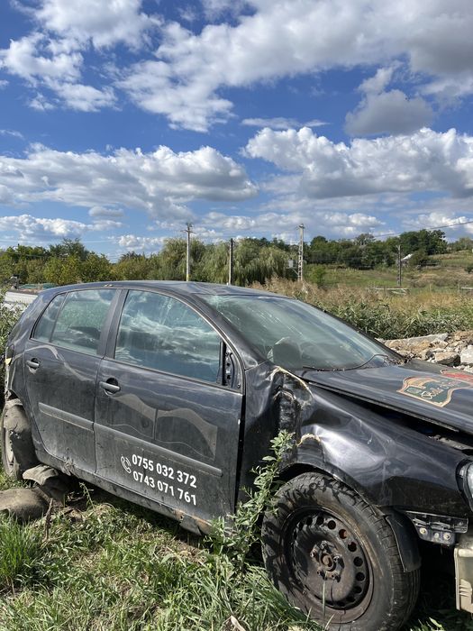 Piese Golf 5 1.9 BXE BXF cutie manuala 5+1 tr far portiera haion etc