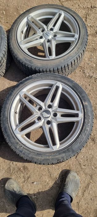 Roți  225/45 R18. 5×120