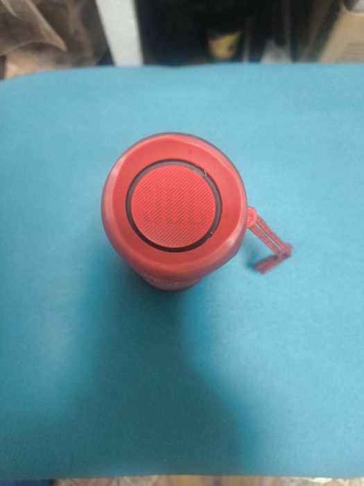 Продам колонки JBL flip 4