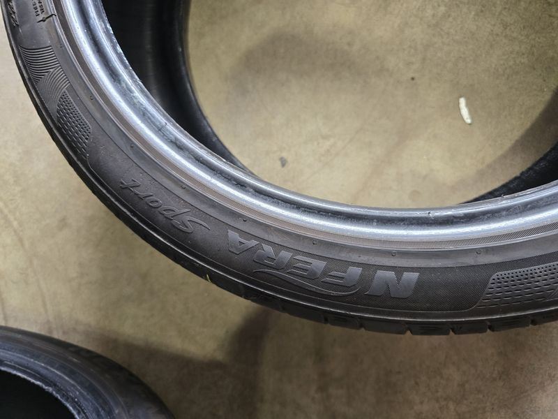 225/40/19 NEXEN 2бр