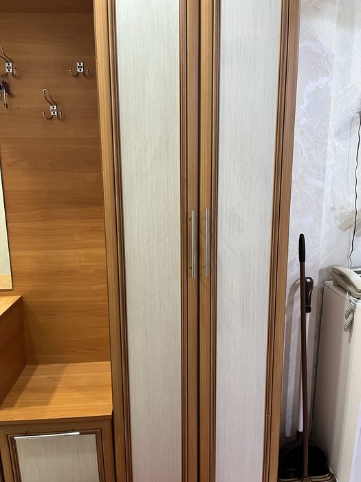 прихожая б/у в хорошом состоянии