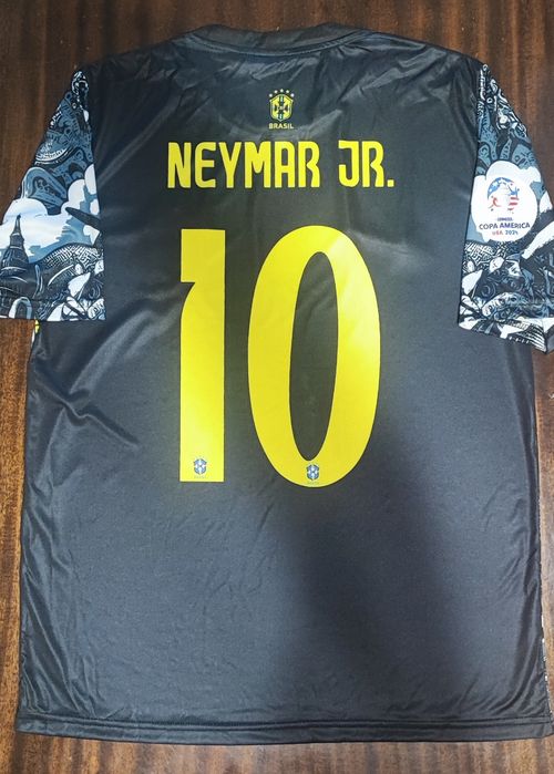 Тениска на Бразилия