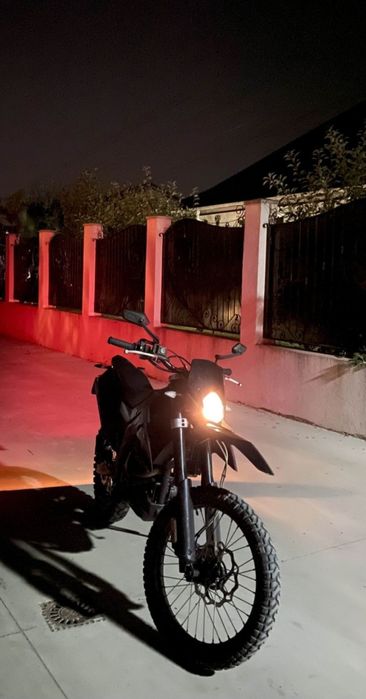 Super moto Aprilia Rx 125 2021 / malaguti xtm 125(aceeasi motocicleta)