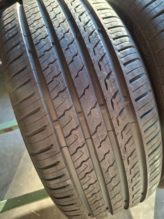 2 Anvelope de vară 225 50 r17 Barum
