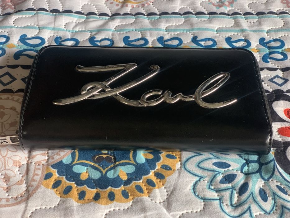 Portofel dama Karl Lagerfeld stare foarte buna ca nou