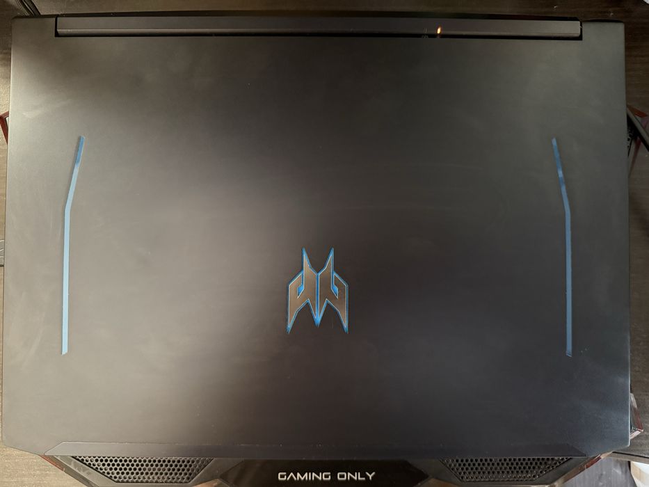 Accer predator helios 300