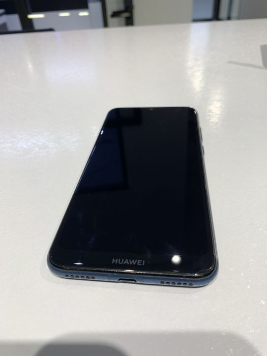 Телефон Huawei Y6,2019г