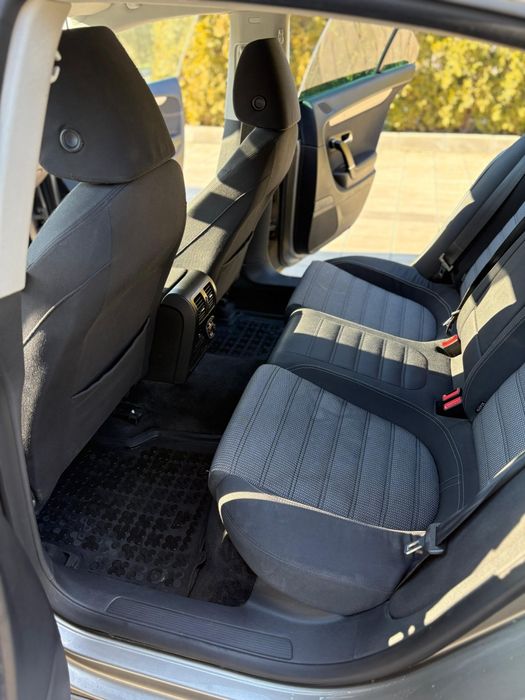 Vand  Volkswagen Passat CC an  2011