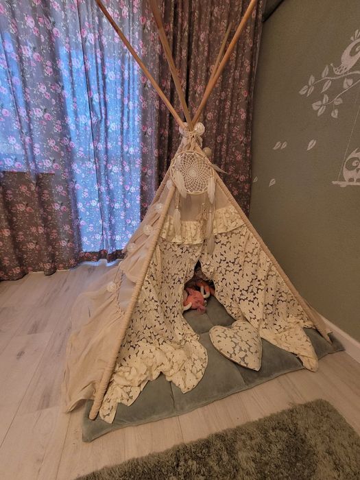 Cort Teepee facut la comanda