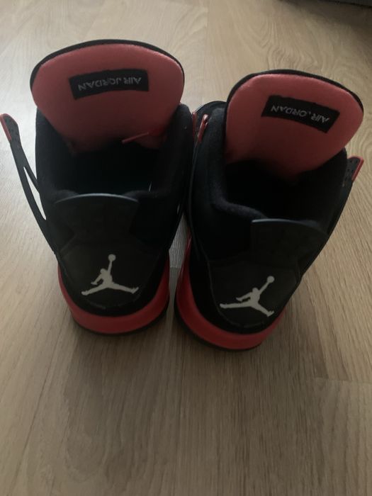 Jordan 4 red thunder