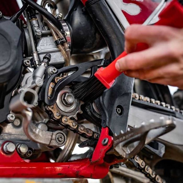 Набор для чистки и смазки вело и мото цепей K2