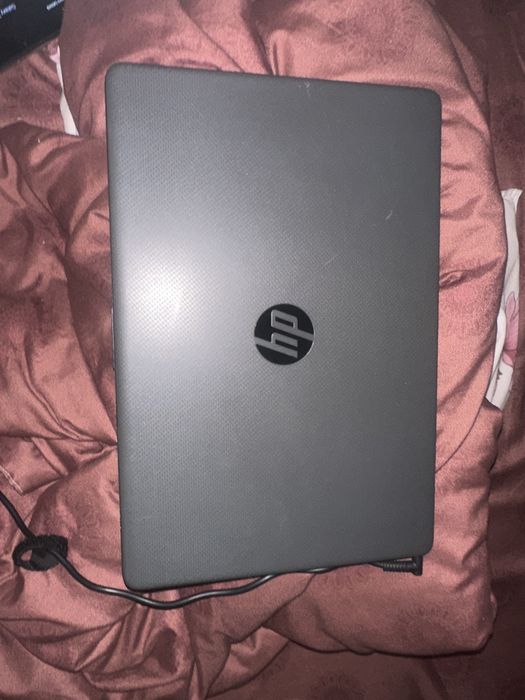 laptop HP 250 G8 Notebook PC