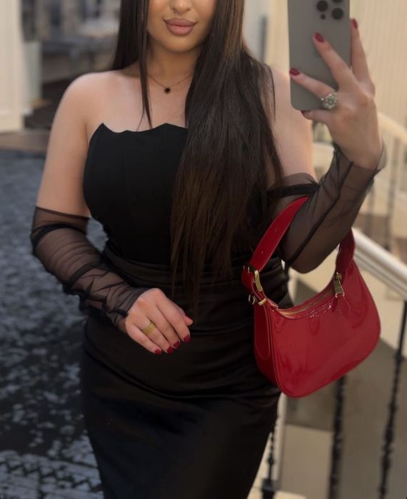 Продам платье вечернее.