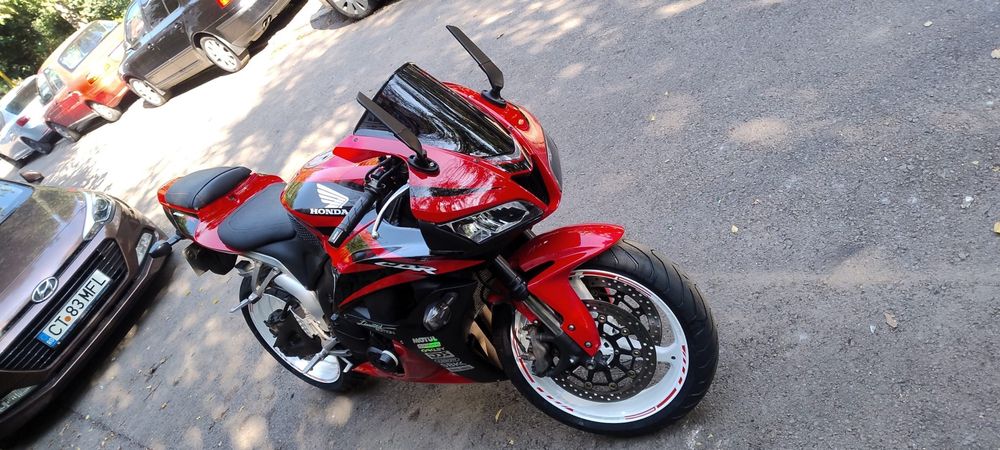 Honda cbr 600 rr