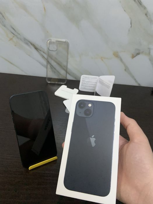 Продам айфон 13 идеал в без ремонта