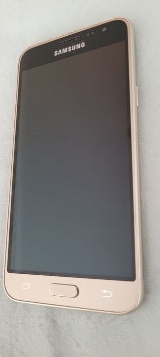 Продам! Samsung j3-  На запчасти.  Чехлы