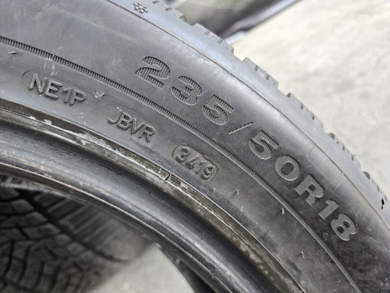 235/50/18 DUNLOP 4бр