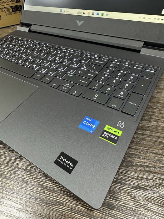 мощный 12-ядерный ноутбук Hp Victus, для графики и игр