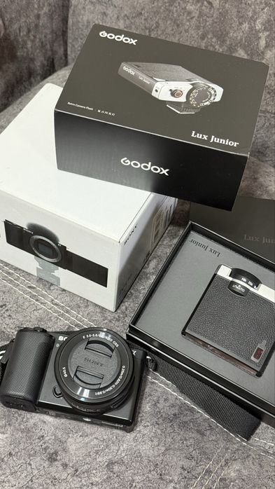 Sony ZV-E10 продам