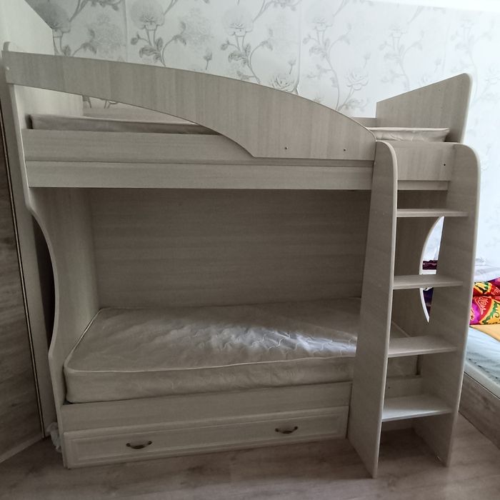 Кровать детская, Двухярусная