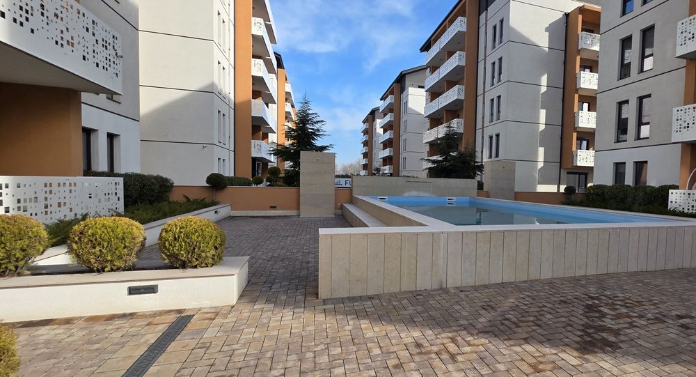 Proprietar Inchiriez Apartament Giroc