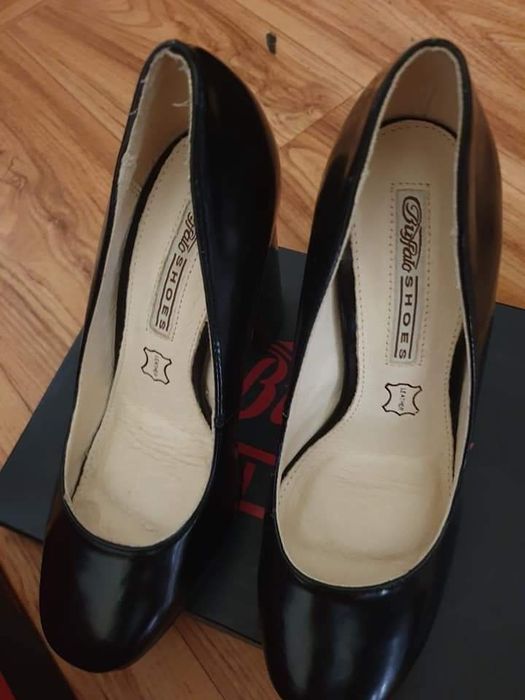 Нови дамски обувки