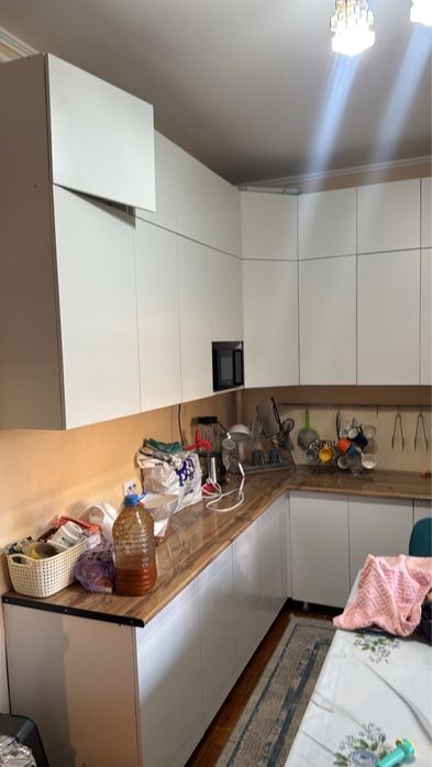 Продам кухонный мебель