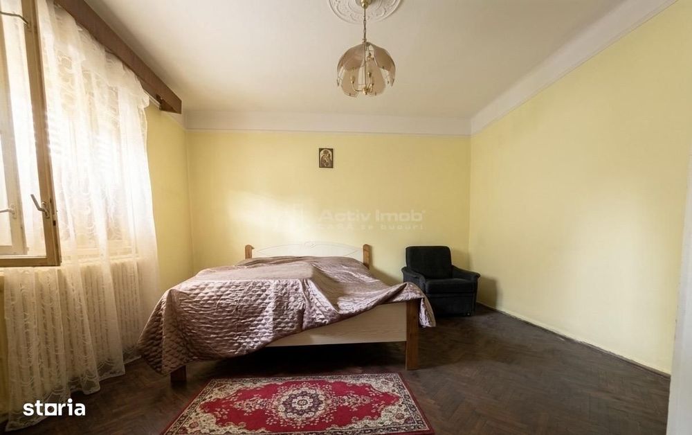 Imobil cu 3 apartamente - 270 mp construiti - langa Palatul Baroc – lo