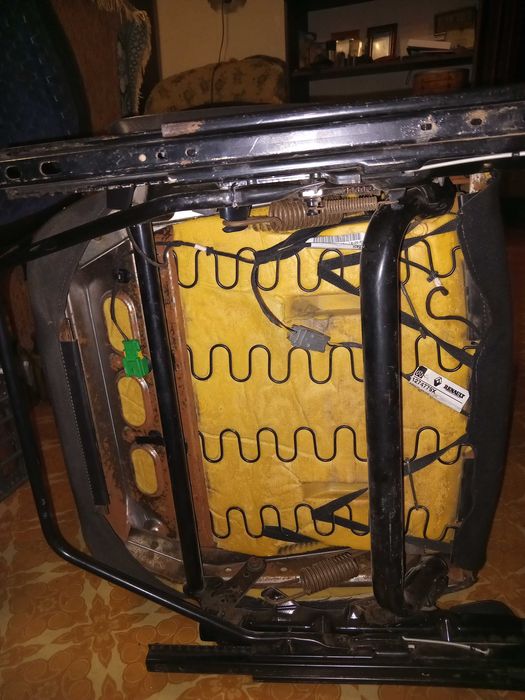 сиденья передние на Ларгус