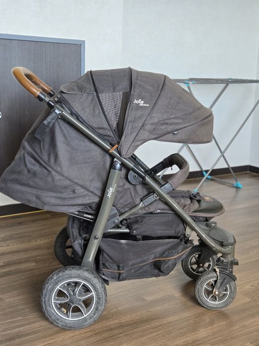 Коляска Joie Signature