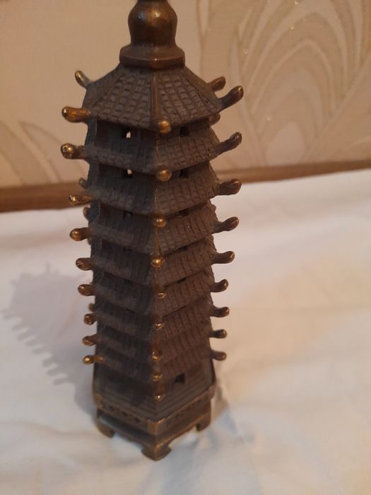 Китаиская башня продам
