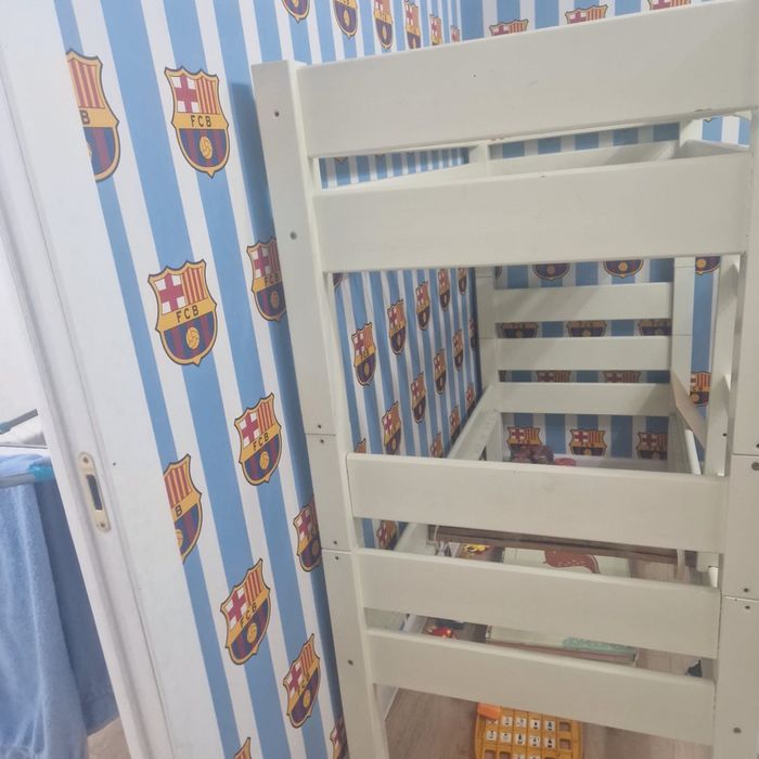 Продаю  двух этажный кровать